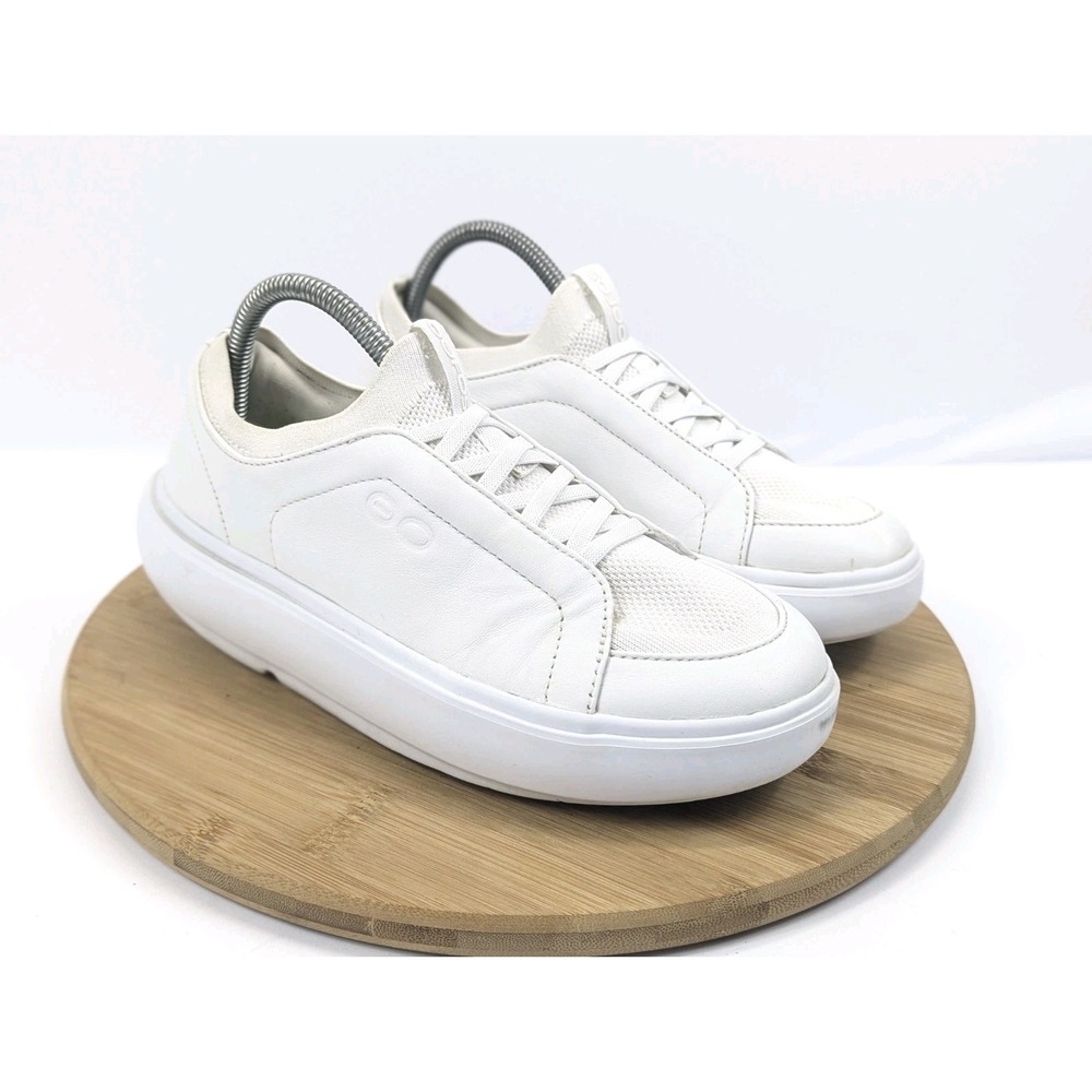Oofos OOmg+ Club Shoes Womens 8 White Leather Sneakers Recovery Comfort